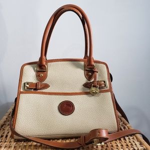 💯Authentic Dooney & Bourke Vintage Buckle Satchel